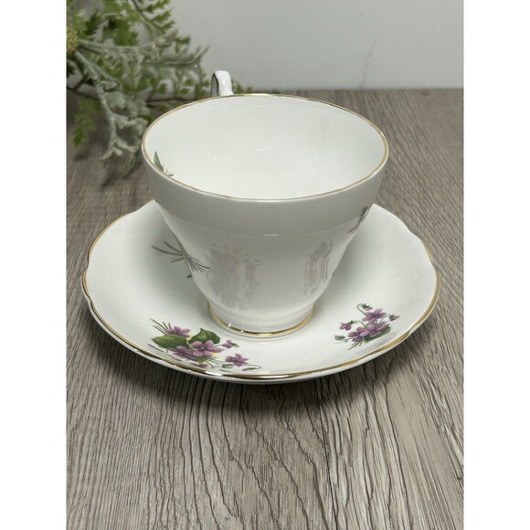 Vintage Regency English Bone China Teacup & Saucer Purple Flowers Gold Trim - Picture 5 of 8